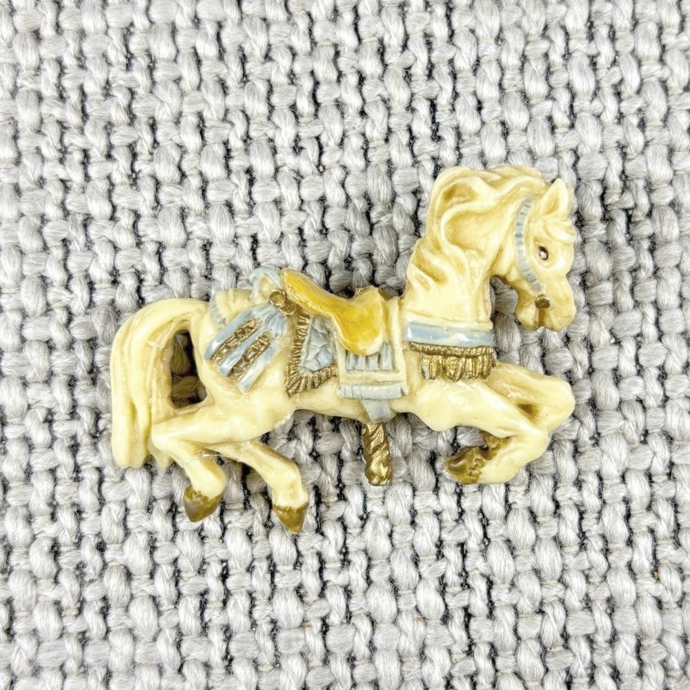 Ralph Massey Vintage Whimsical Cream Carousel Horse Brooch Pin Raven 80s Artisan